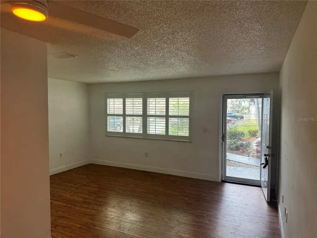 5660 80th Street N St Petersburg FL 33709