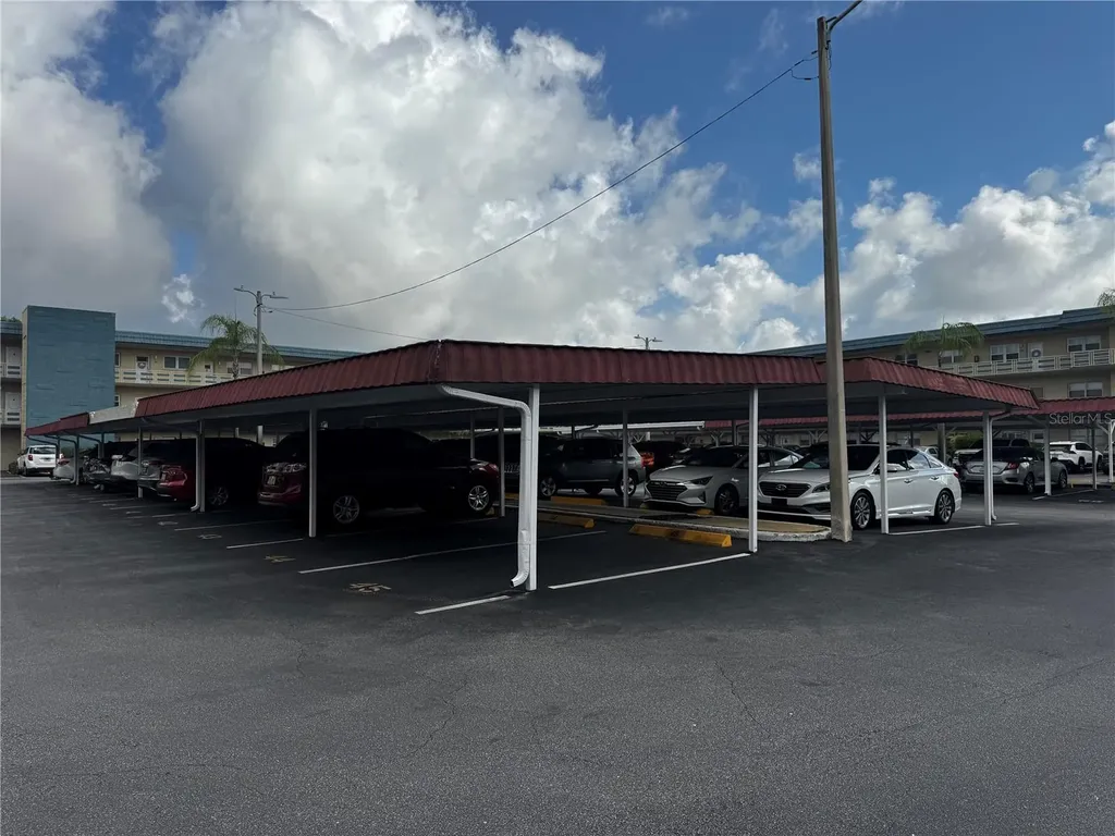 5660 80th Street N St Petersburg FL 33709