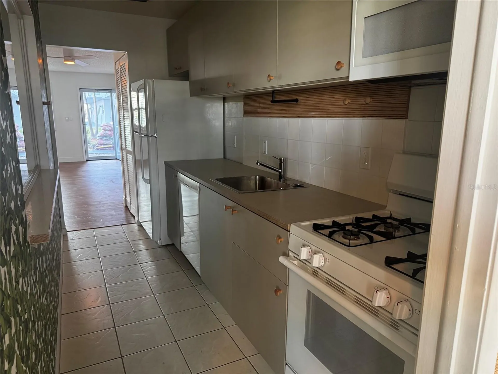 5660 80th Street N St Petersburg FL 33709