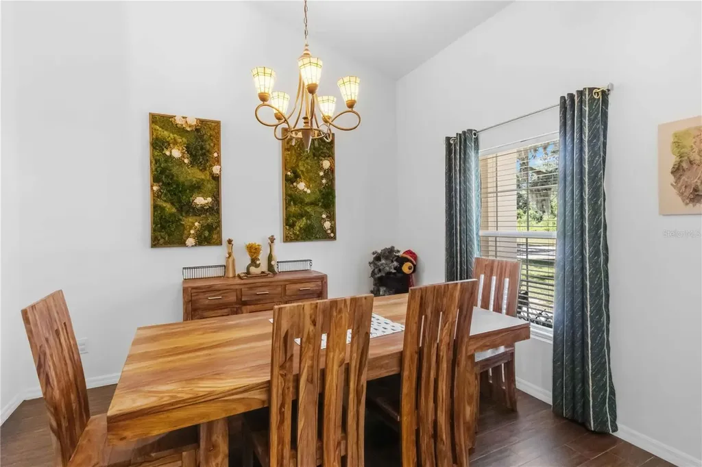 2313 Holden Lane Lithia FL 33547