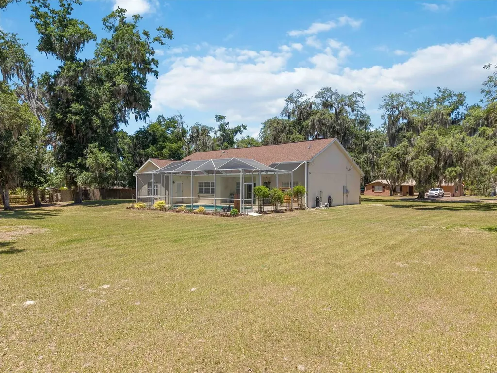 2313 Holden Lane Lithia FL 33547