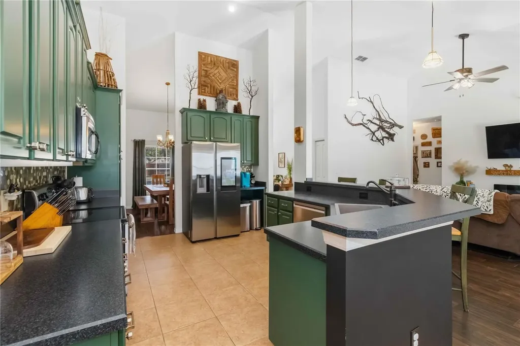 2313 Holden Lane Lithia FL 33547
