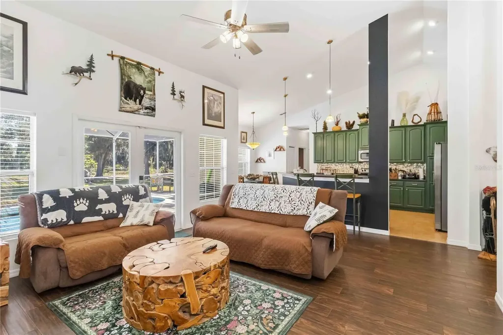 2313 Holden Lane Lithia FL 33547