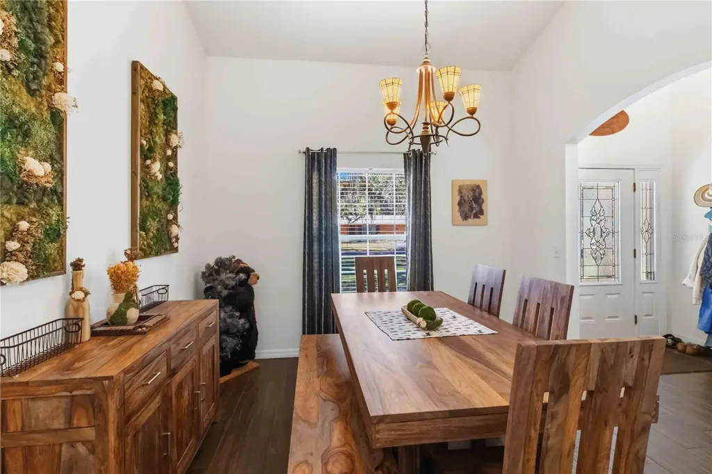 2313 Holden Lane Lithia FL 33547