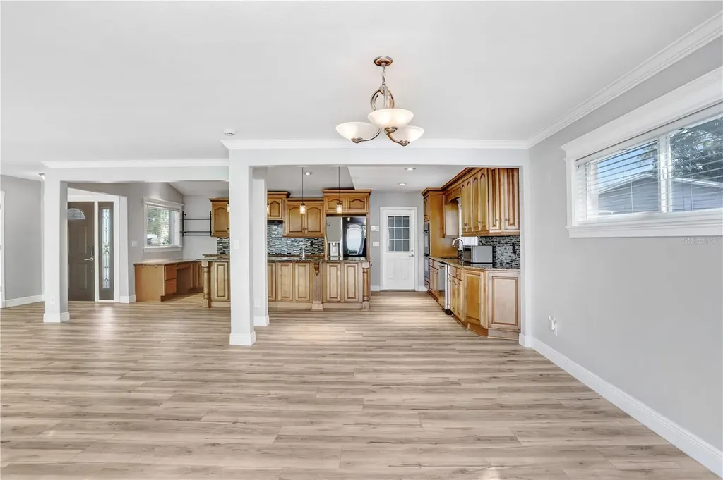 8404 Blackstone Court Tampa FL 33615