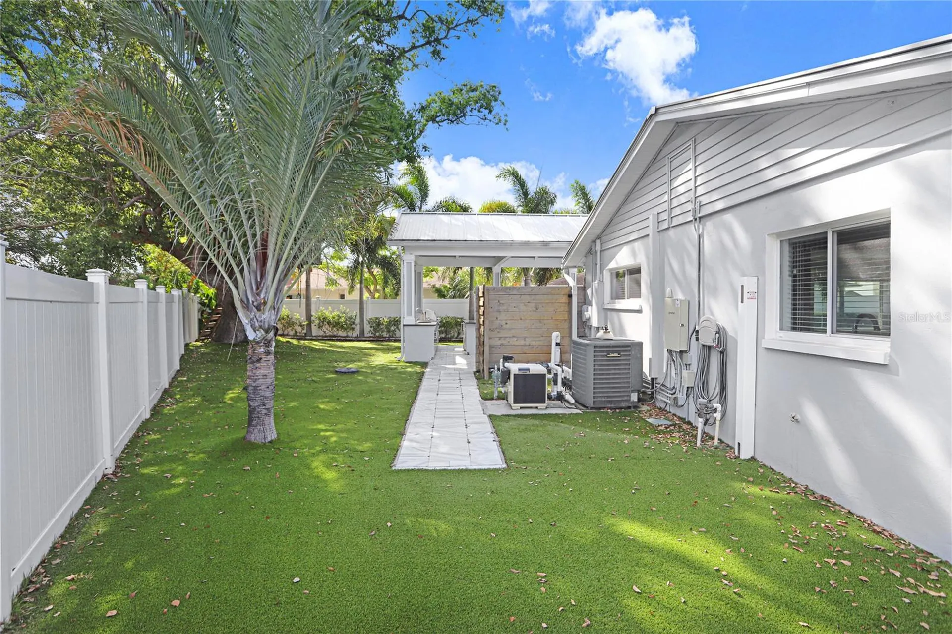 8404 Blackstone Court Tampa FL 33615