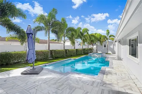 8404 Blackstone Court Tampa FL 33615