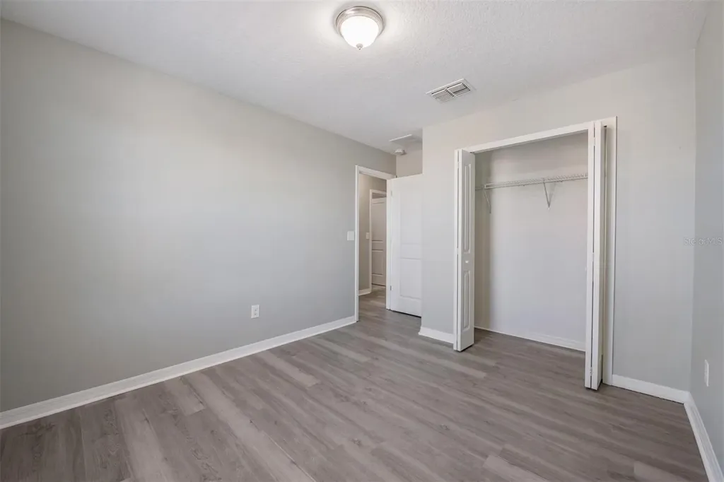 253 Cascade Bend Drive Ruskin FL 33570