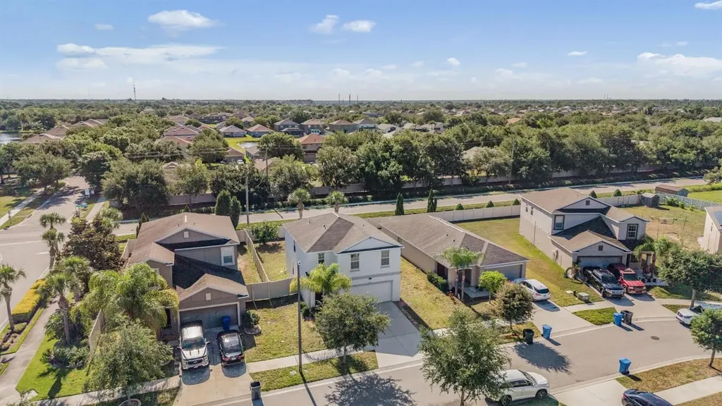 253 Cascade Bend Drive Ruskin FL 33570