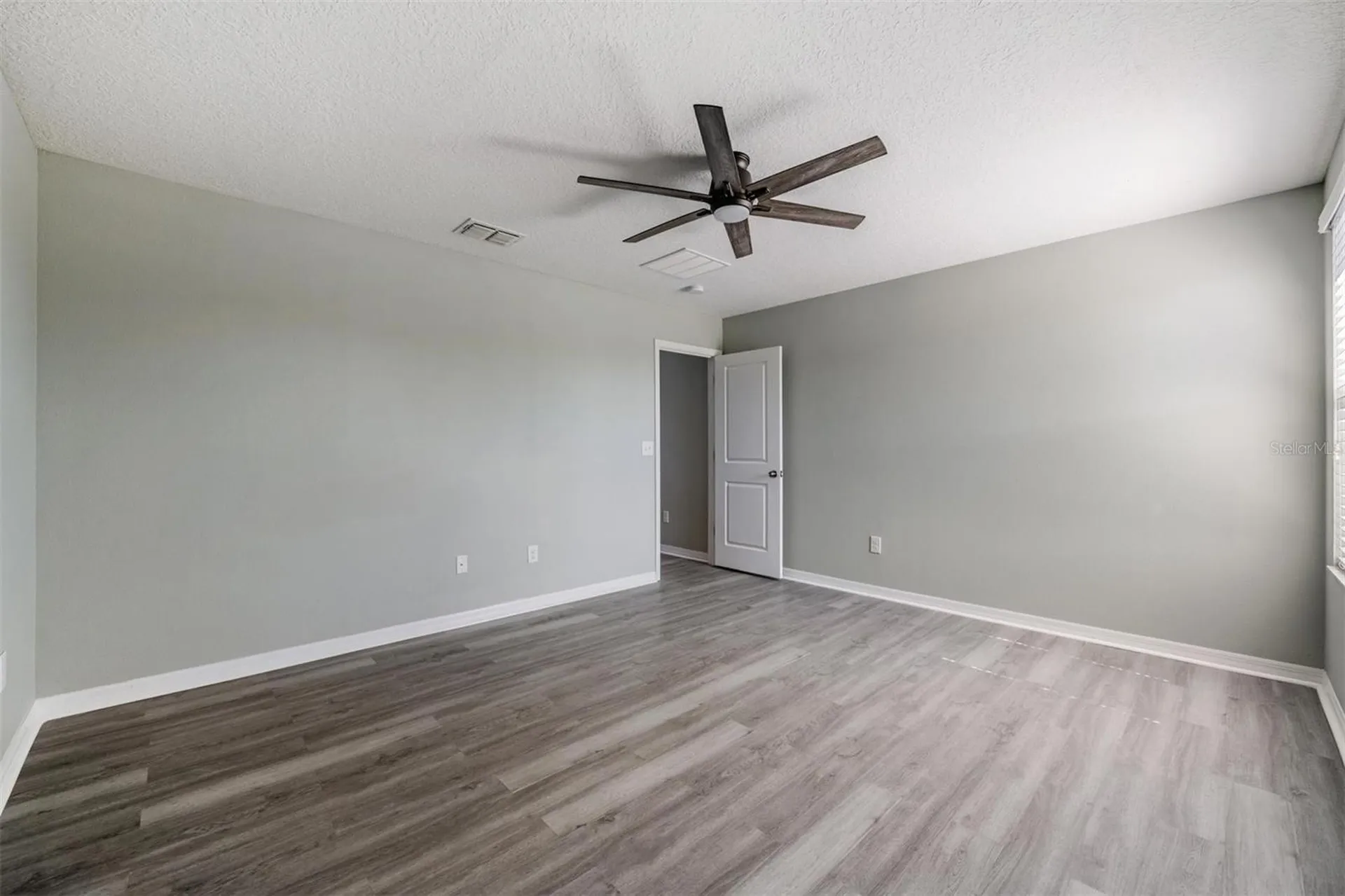 253 Cascade Bend Drive Ruskin FL 33570
