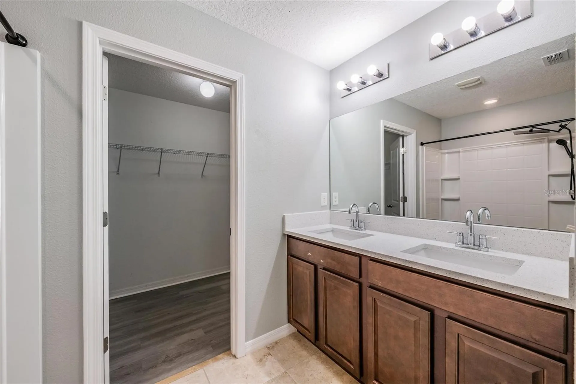 253 Cascade Bend Drive Ruskin FL 33570