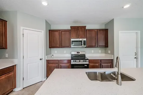 253 Cascade Bend Drive Ruskin FL 33570