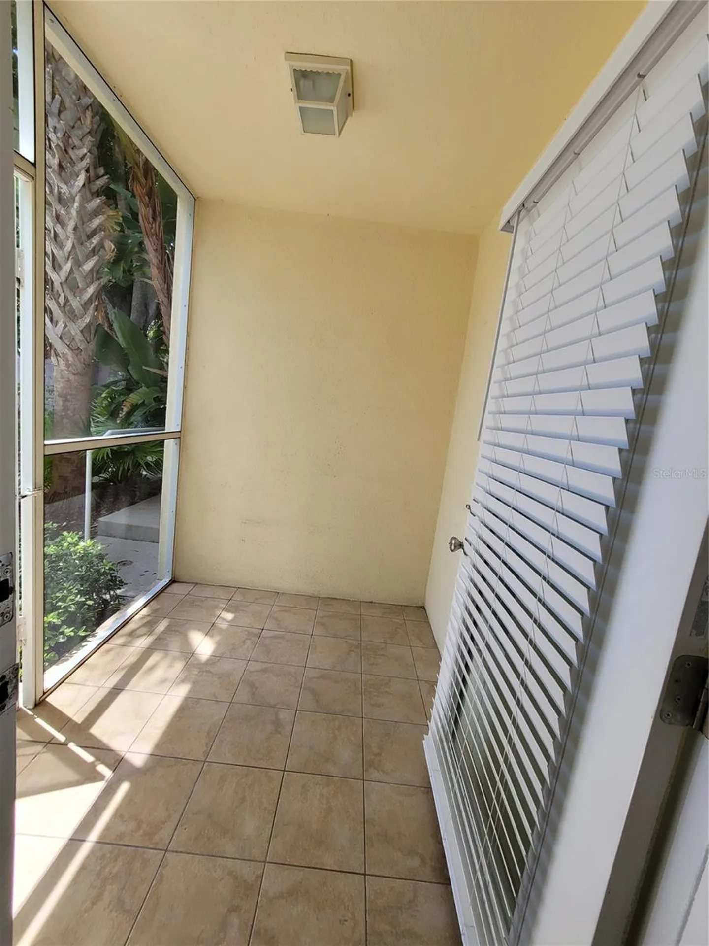 260 15th Avenue NE St Petersburg FL 33704