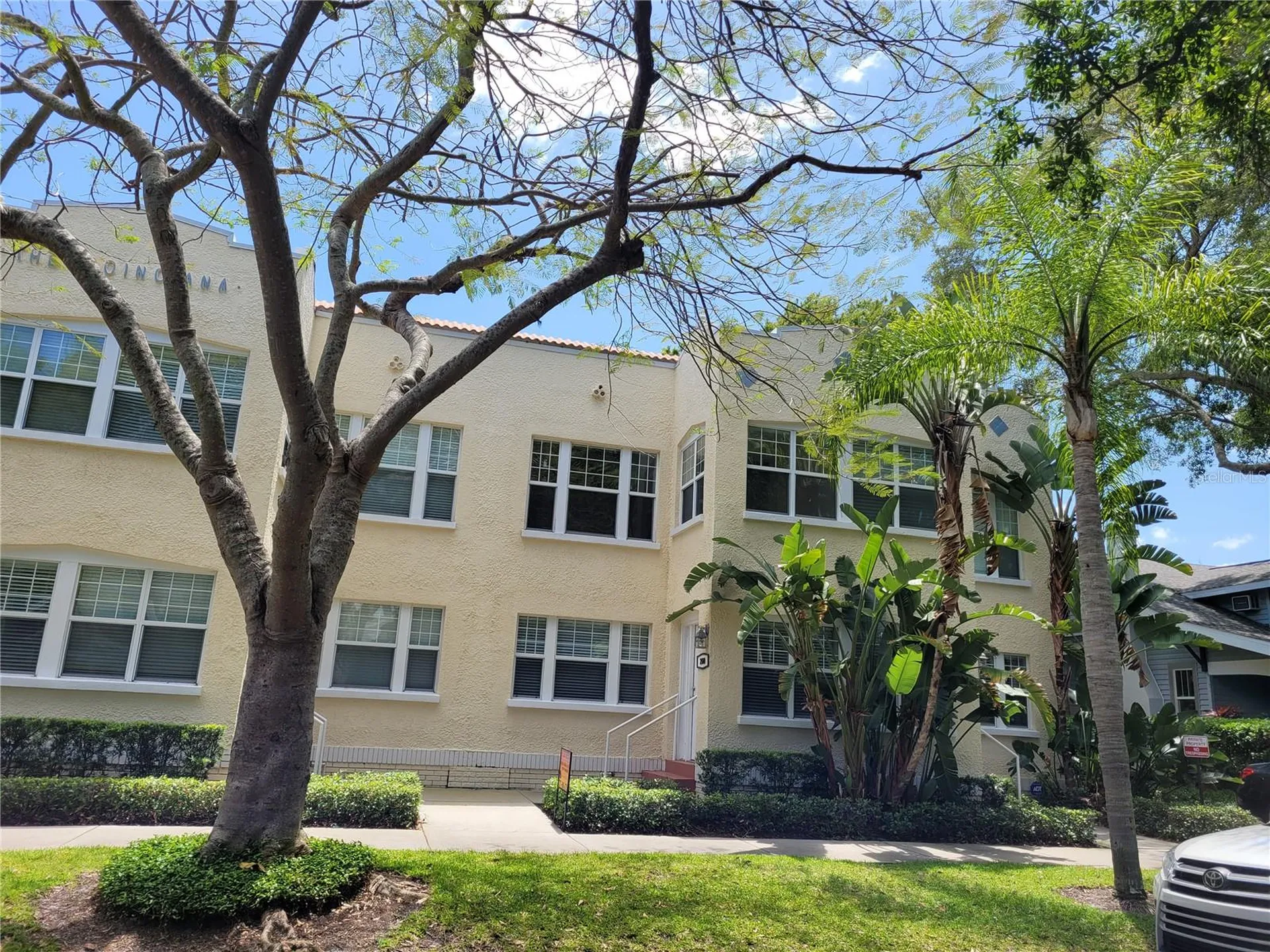 260 15th Avenue NE St Petersburg FL 33704