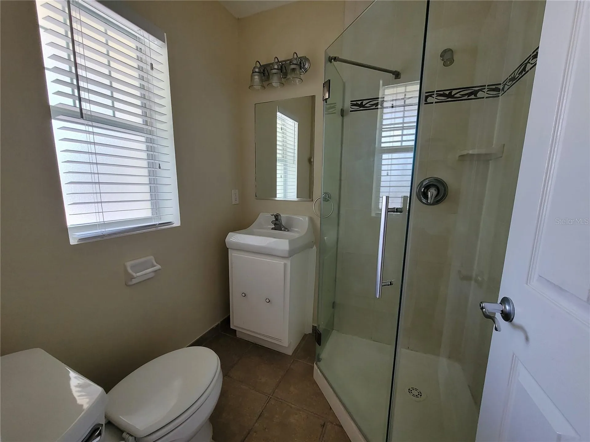 260 15th Avenue NE St Petersburg FL 33704