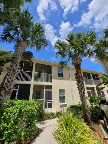 260 15th Avenue NE St Petersburg FL 33704