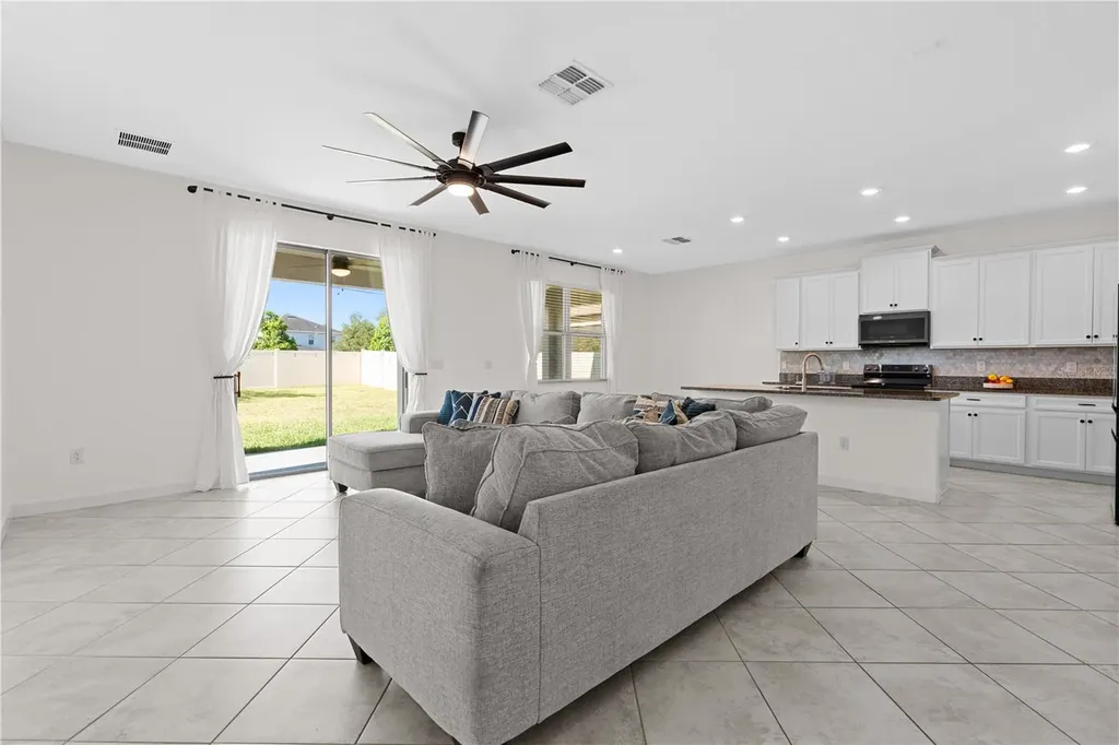 11411 Chilly Water Court Riverview FL 33569