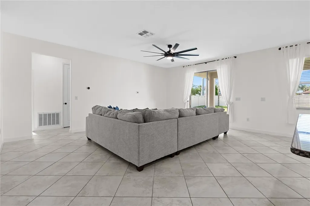 11411 Chilly Water Court Riverview FL 33569