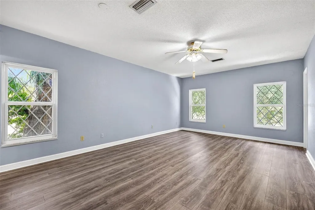 305 Bannockburn Avenue Temple Terrace FL 33617