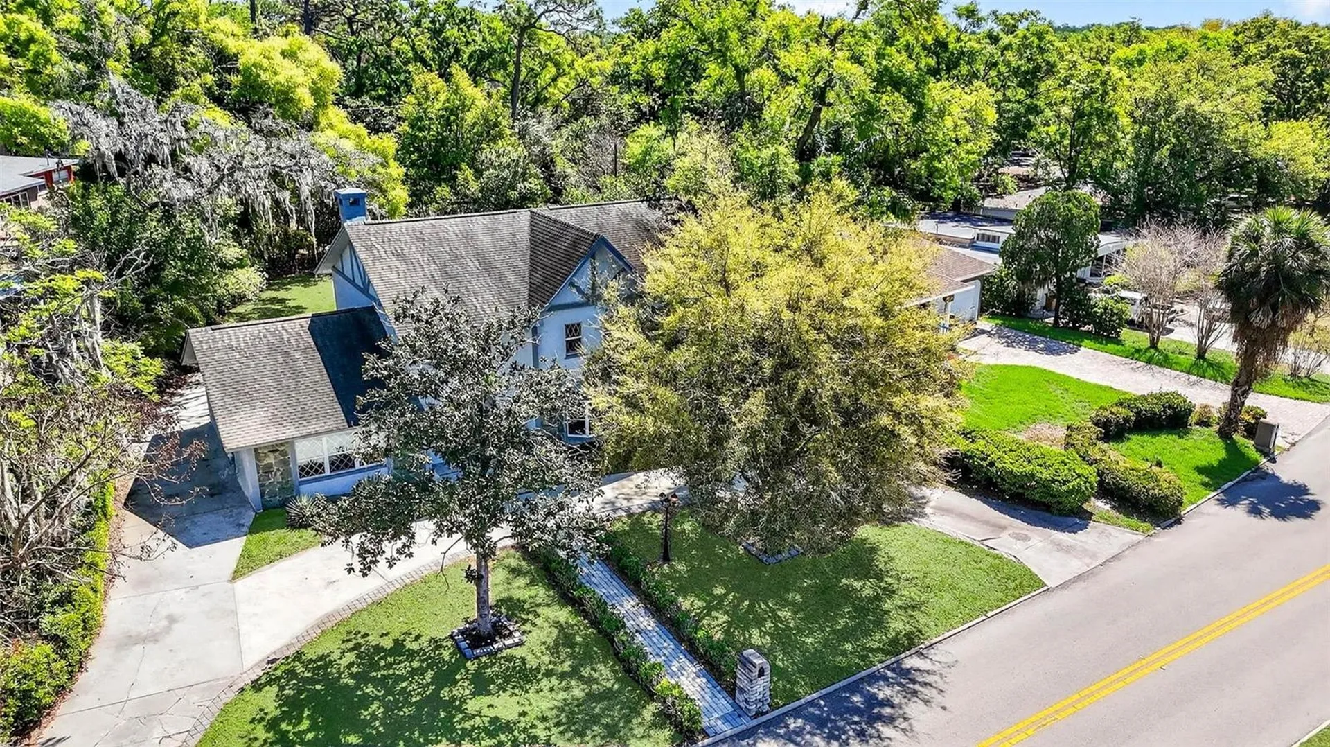 305 Bannockburn Avenue Temple Terrace FL 33617