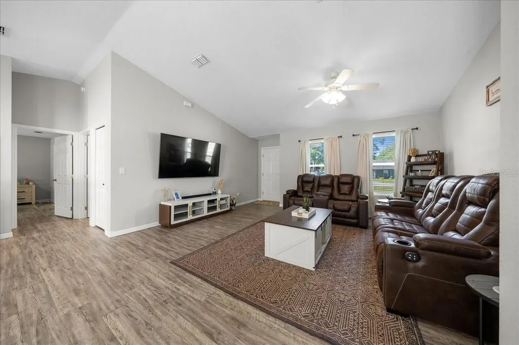 13 Teak Loop Place Ocala FL 34472