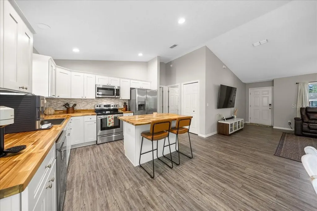 13 Teak Loop Place Ocala FL 34472