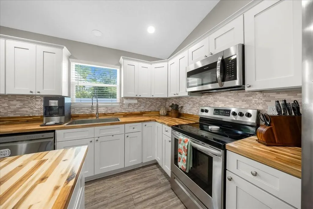 13 Teak Loop Place Ocala FL 34472