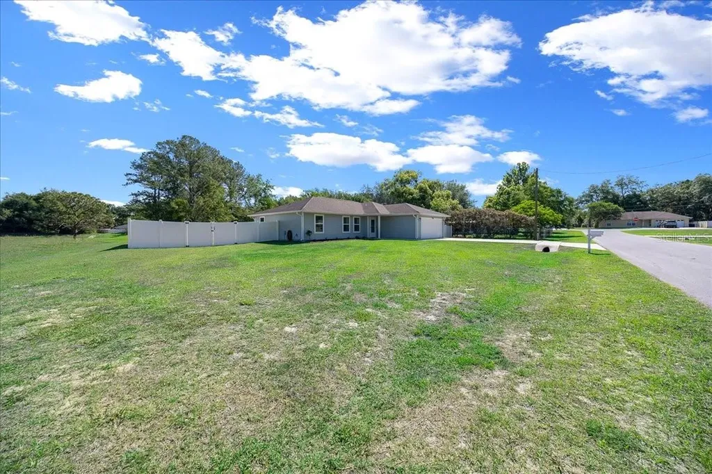 13 Teak Loop Place Ocala FL 34472