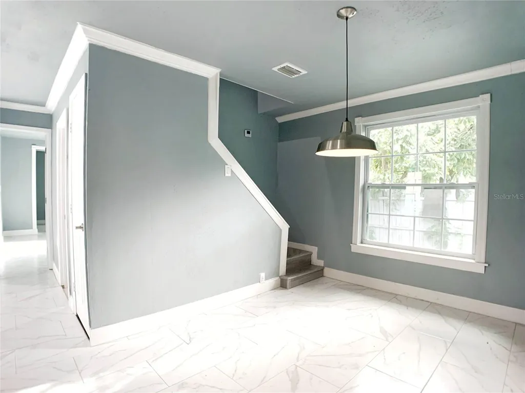 3427 16th Avenue S St Petersburg FL 33711