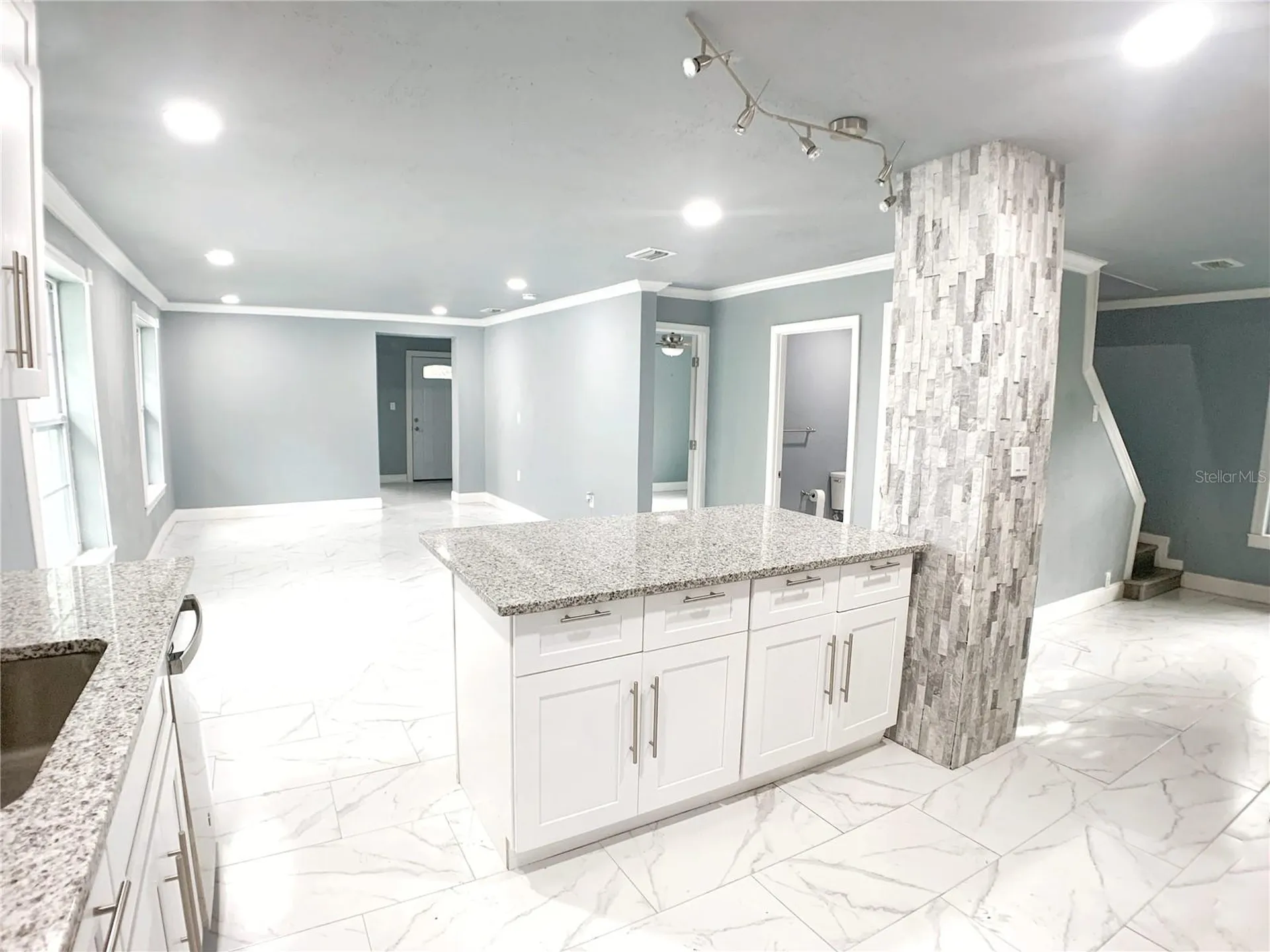 3427 16th Avenue S St Petersburg FL 33711