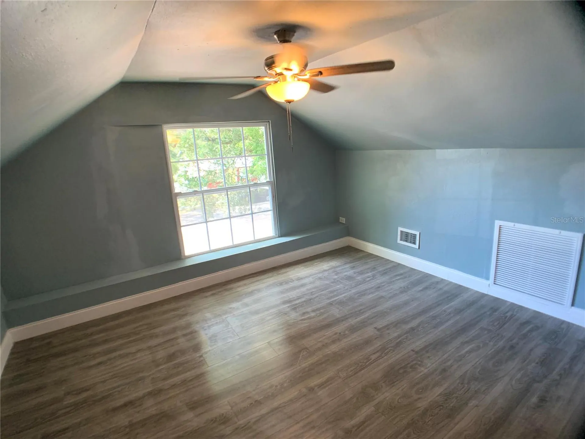 3427 16th Avenue S St Petersburg FL 33711