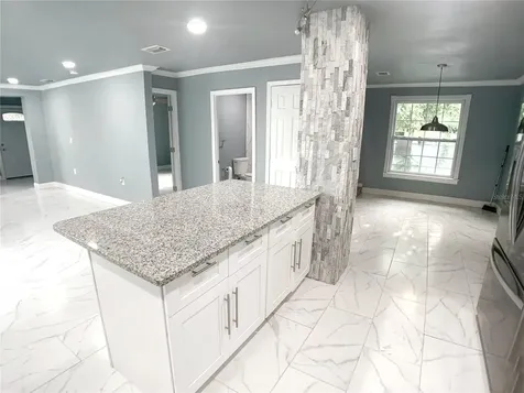 3427 16th Avenue S St Petersburg FL 33711