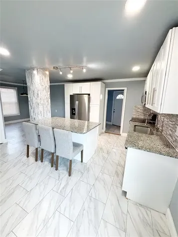 3427 16th Avenue S St Petersburg FL 33711