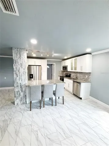 3427 16th Avenue S St Petersburg FL 33711