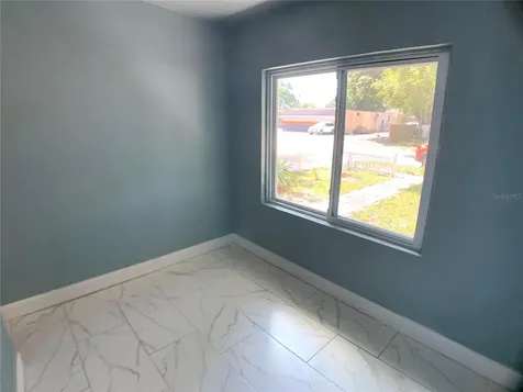 3427 16th Avenue S St Petersburg FL 33711