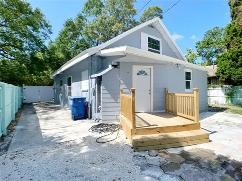 3427 16th Avenue S St Petersburg FL 33711