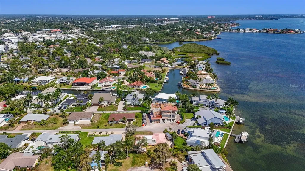 1613 Idle Lane Sarasota FL 34231