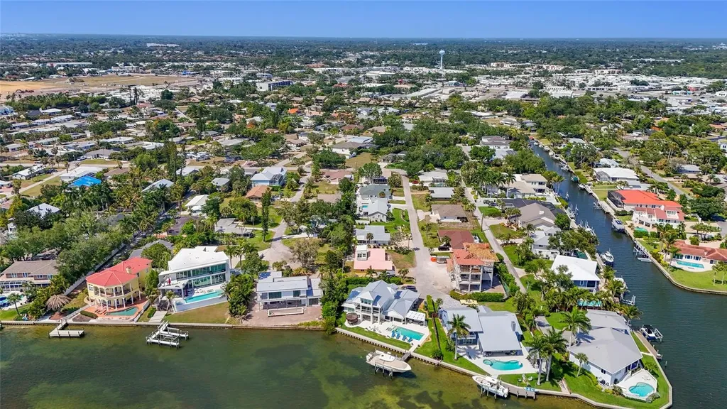 1613 Idle Lane Sarasota FL 34231