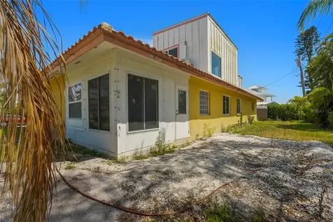 1613 Idle Lane Sarasota FL 34231