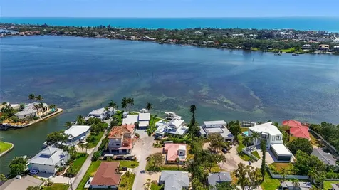 1613 Idle Lane Sarasota FL 34231