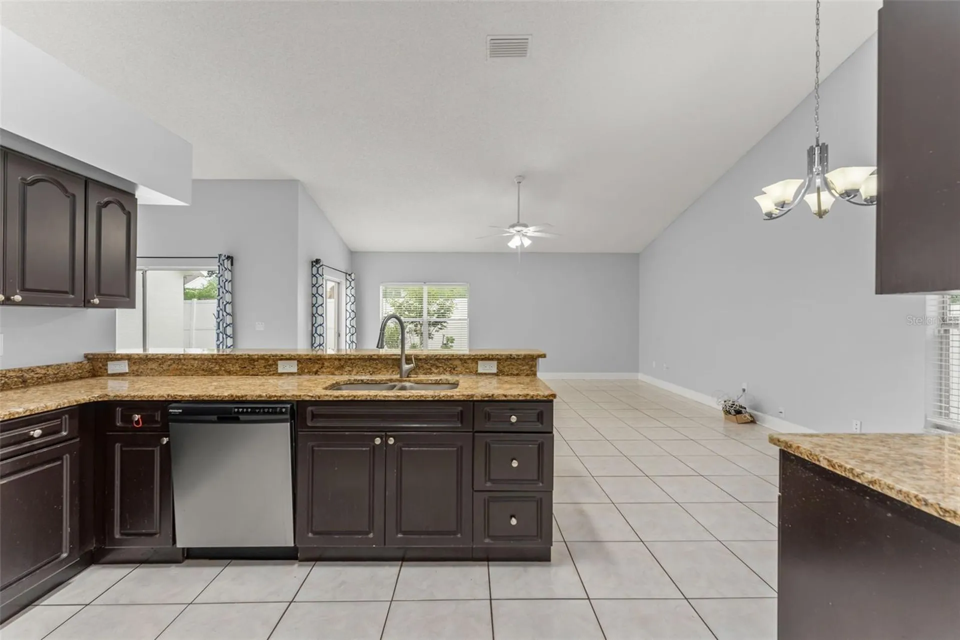 632 Herons Nest Court Orlando FL 32825