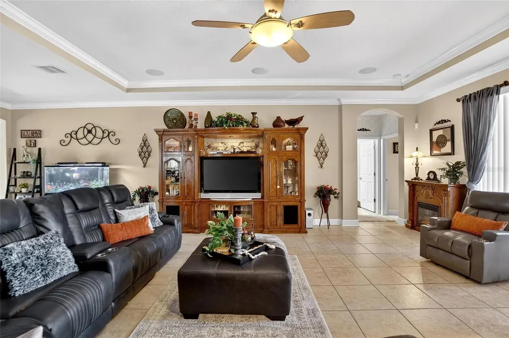 10232 Holland Road Riverview FL 33578