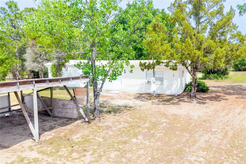 719 State Road 26 Melrose FL 32666