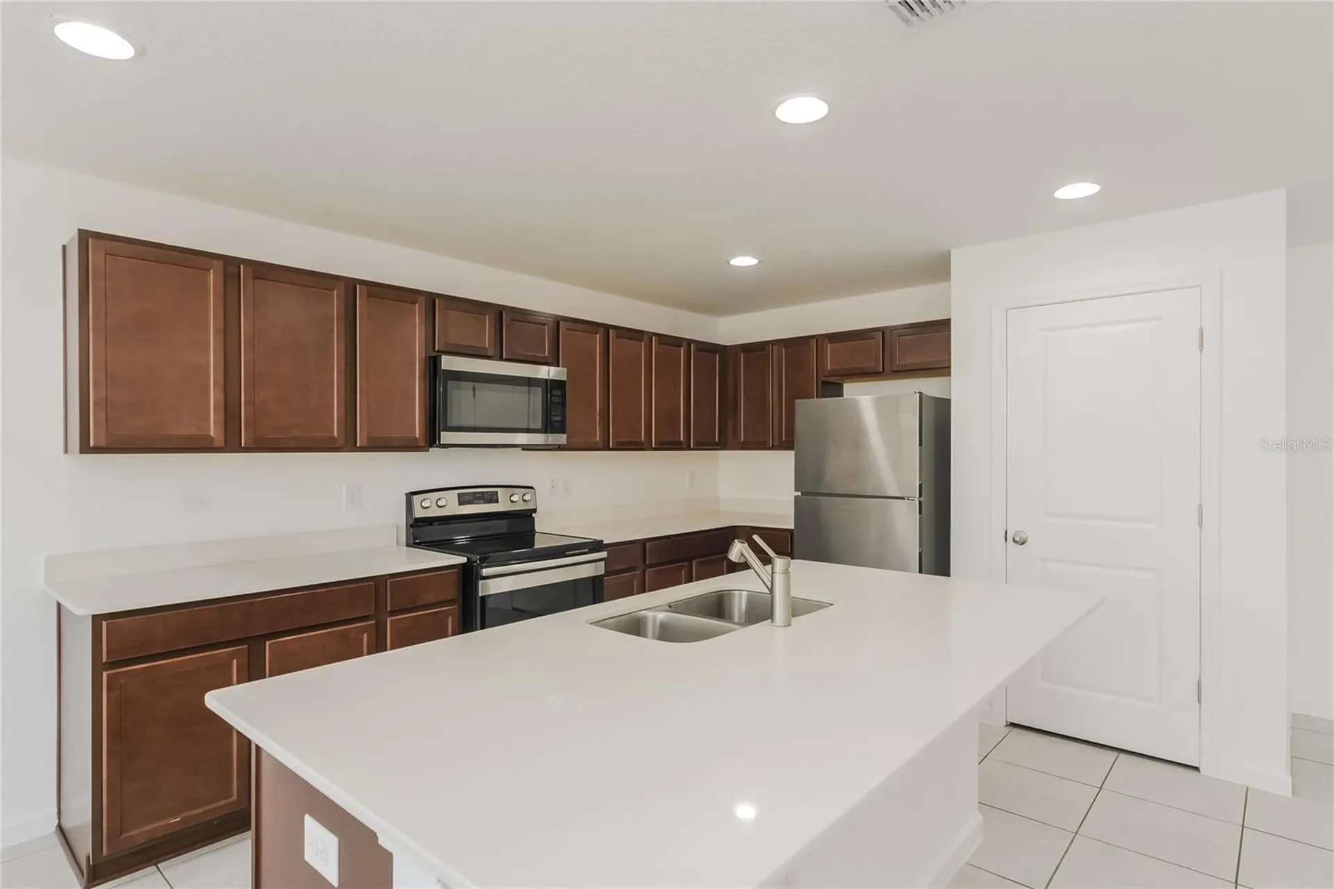 1373 Lucerne Loop Road NE Winter Haven FL 33881