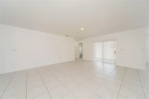 1373 Lucerne Loop Road NE Winter Haven FL 33881