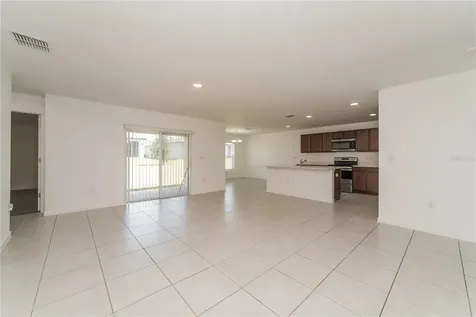 1373 Lucerne Loop Road NE Winter Haven FL 33881
