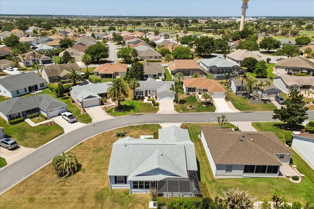 1561 Tallowtree Drive The Villages FL 32162