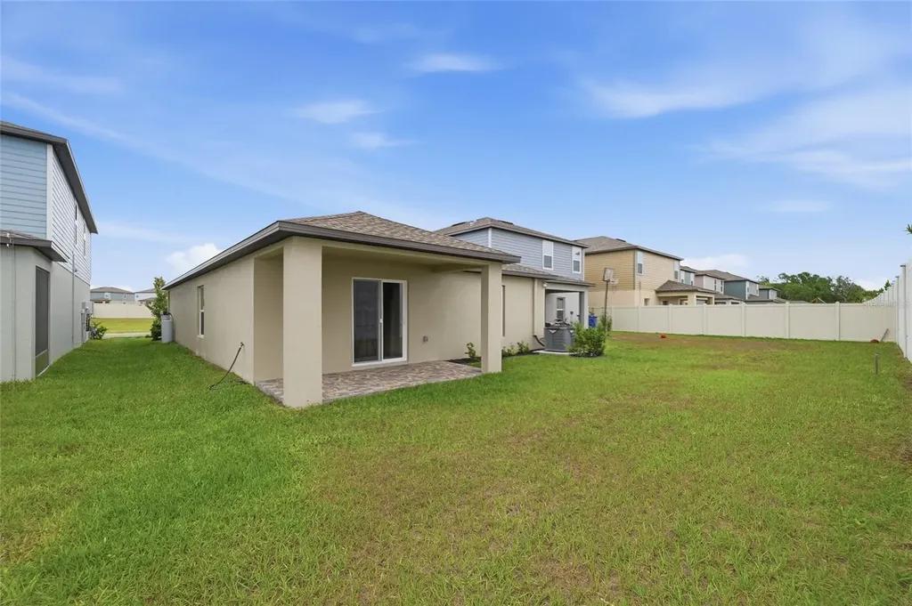 35298 Ackley Trace Zephyrhills FL 33541