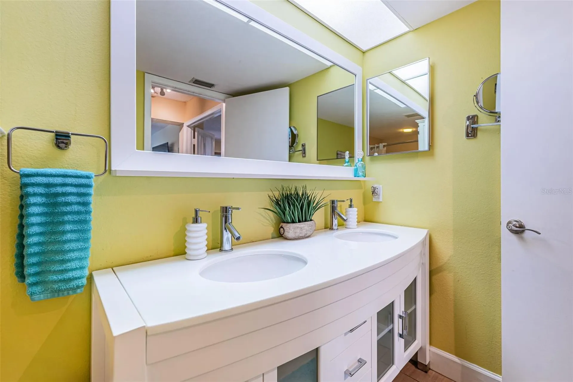 6181 Bahia Del Mar Boulevard St Petersburg FL 33715