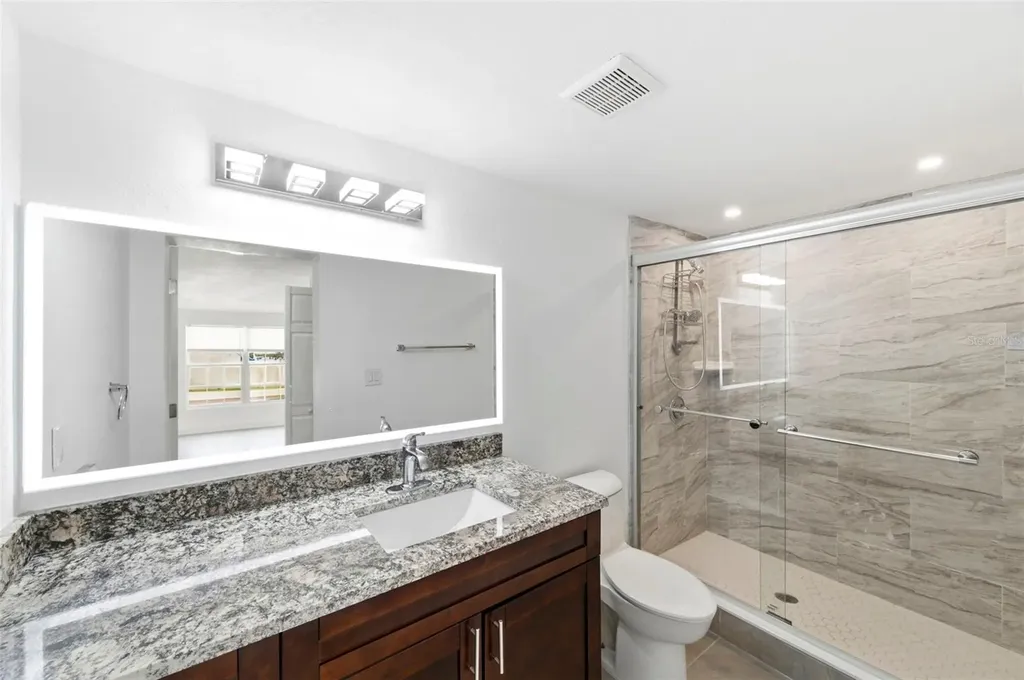 3325 W Shell Point Road Ruskin FL 33570